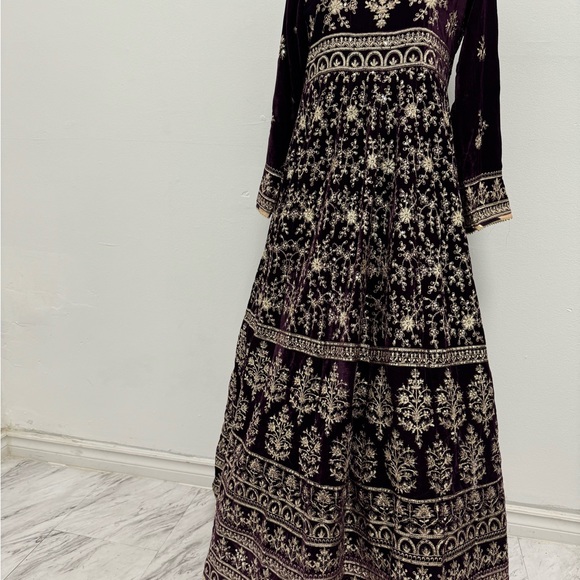 Asim Jofa Wedding Collection Suit - Picture 2 of 3